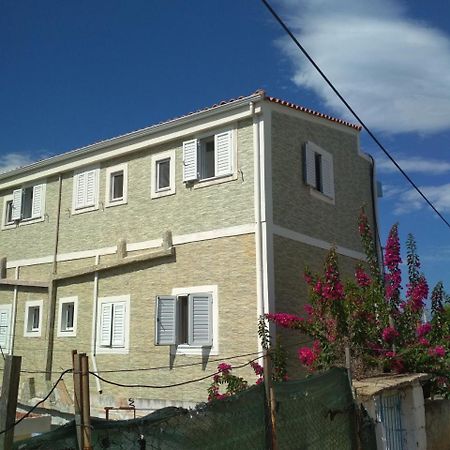 Bella Vista Hotel Himare Buitenkant foto