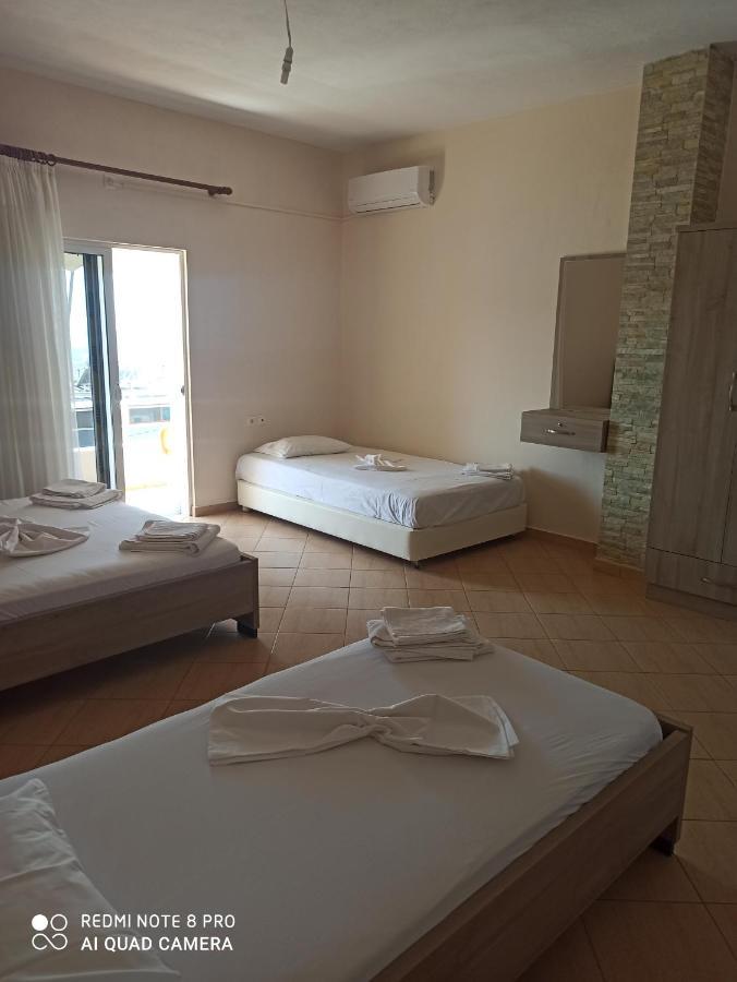 Bella Vista Hotel Himare Buitenkant foto