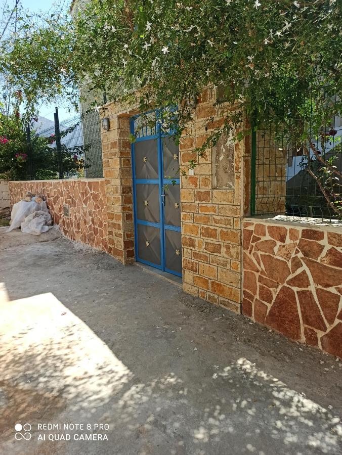 Bella Vista Hotel Himare Buitenkant foto